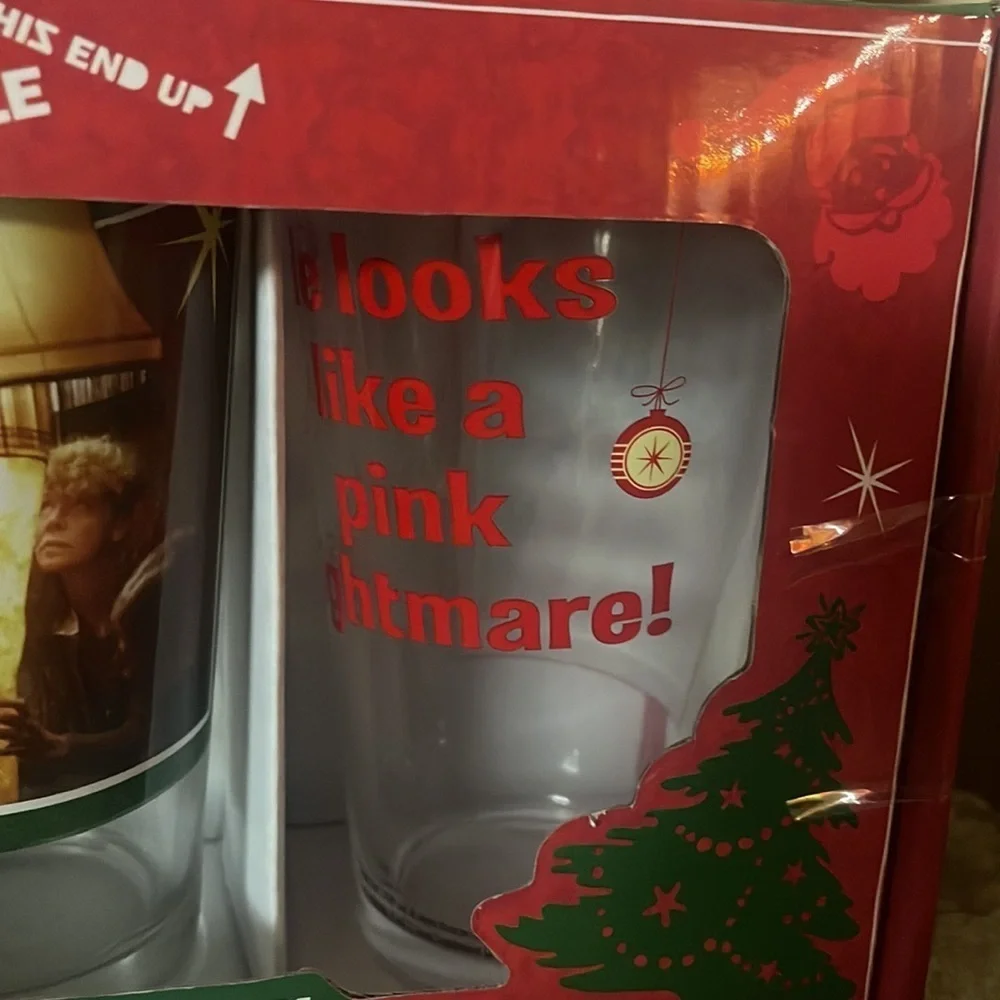NIB A Christmas Story Collector's Series Set of 4 Pint Glasses